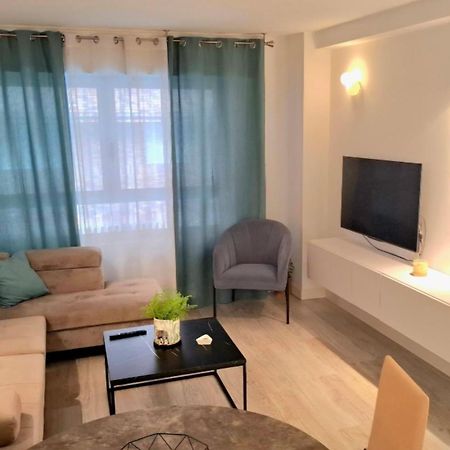 Moderno Apartamento Con Garaje Privado En El Centro De Vigo Ngoại thất bức ảnh