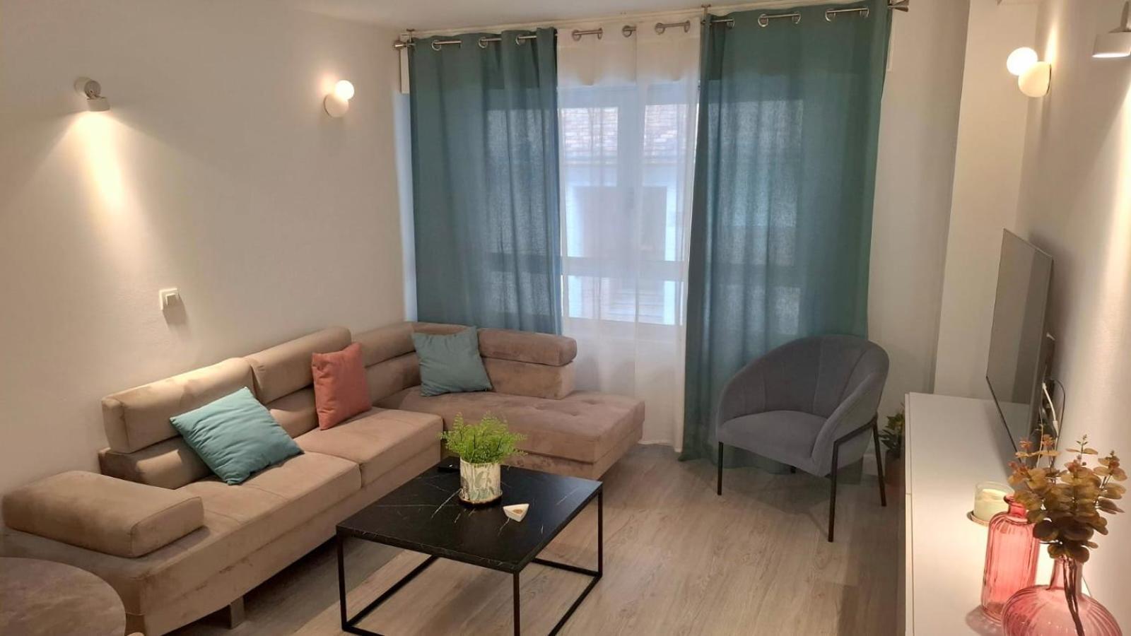Moderno Apartamento Con Garaje Privado En El Centro De Vigo Ngoại thất bức ảnh