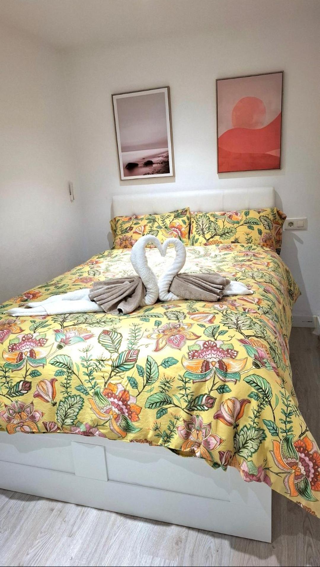 Moderno Apartamento Con Garaje Privado En El Centro De Vigo Ngoại thất bức ảnh