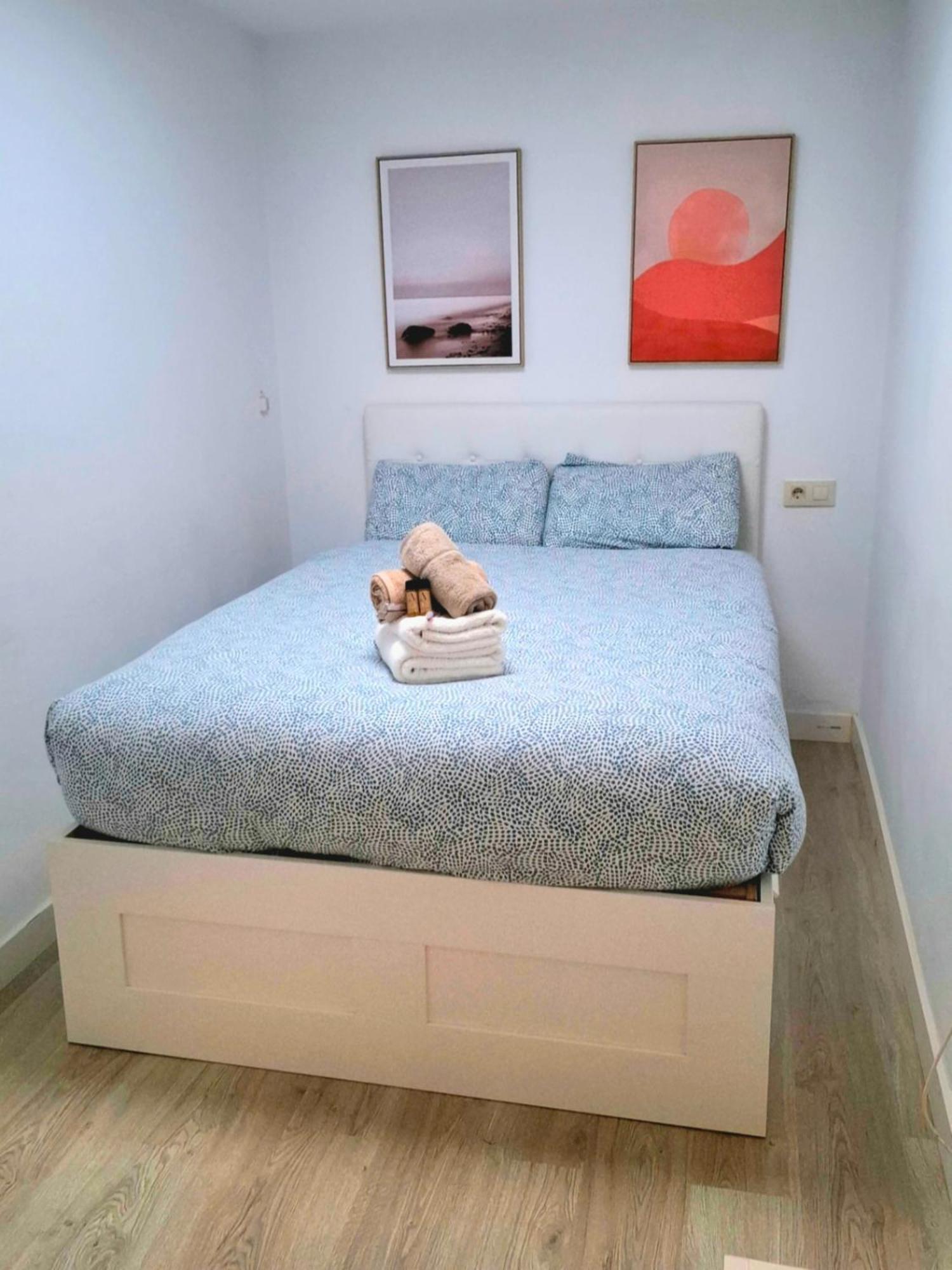 Moderno Apartamento Con Garaje Privado En El Centro De Vigo Phòng bức ảnh